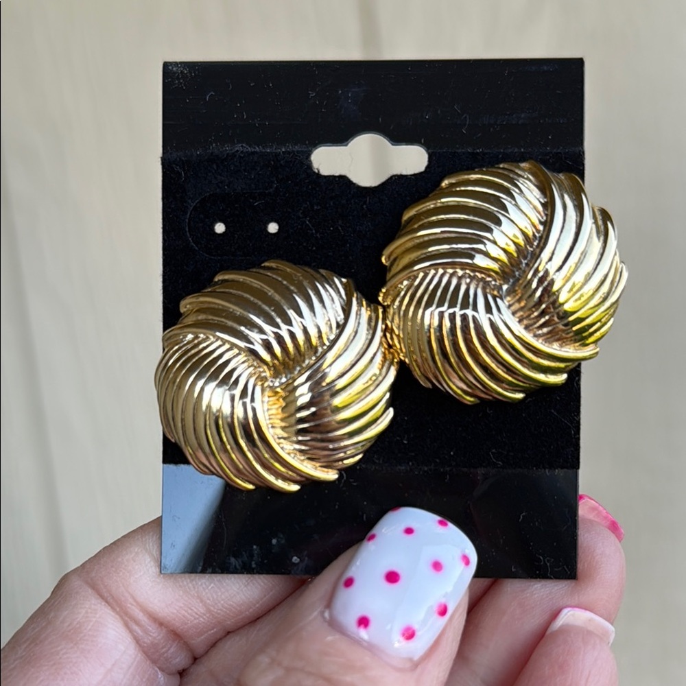 Vintage lot of 3 earrings w/ posts - Picture 6 of 8